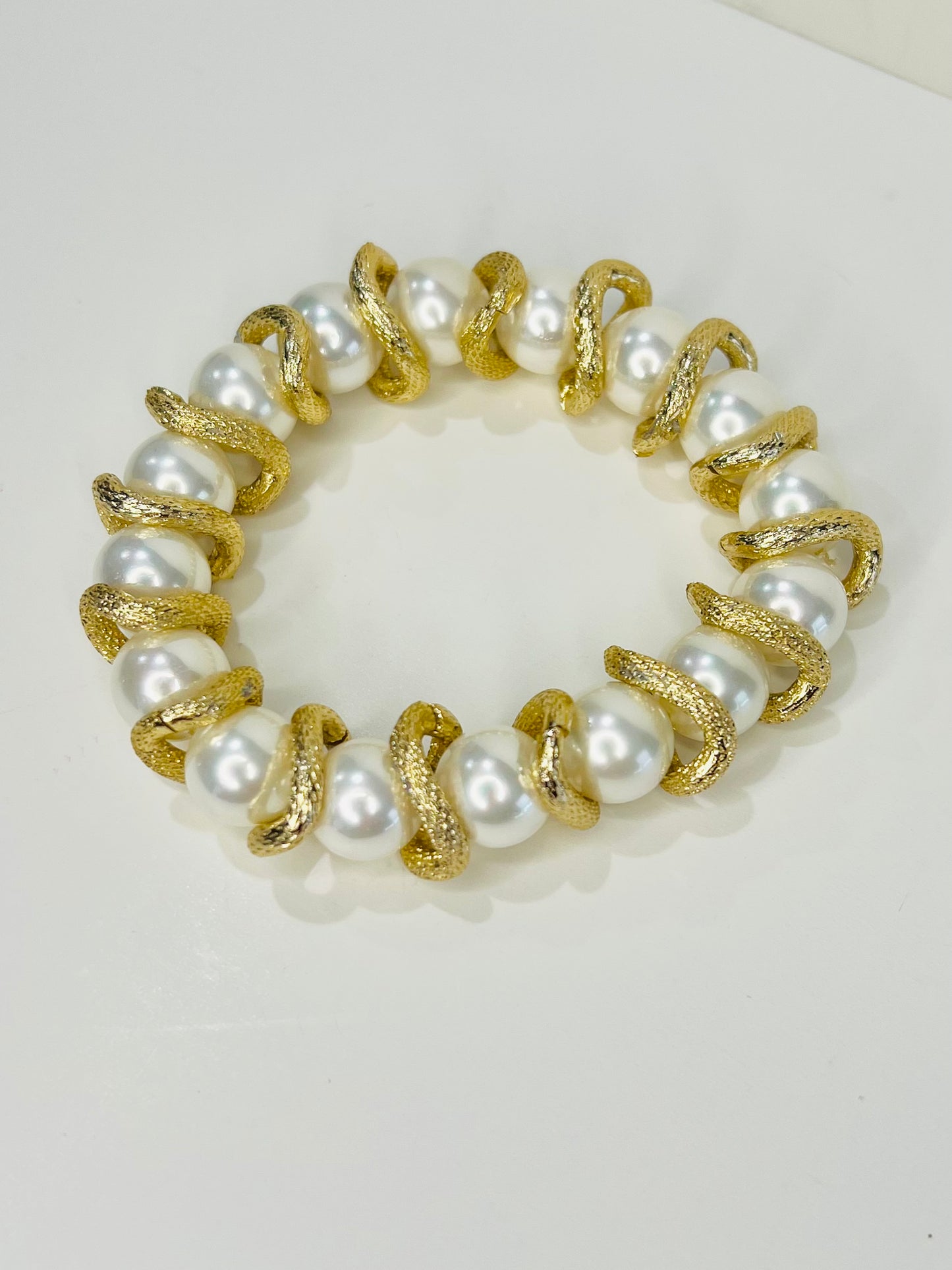 Pearl and Gold Bracelet