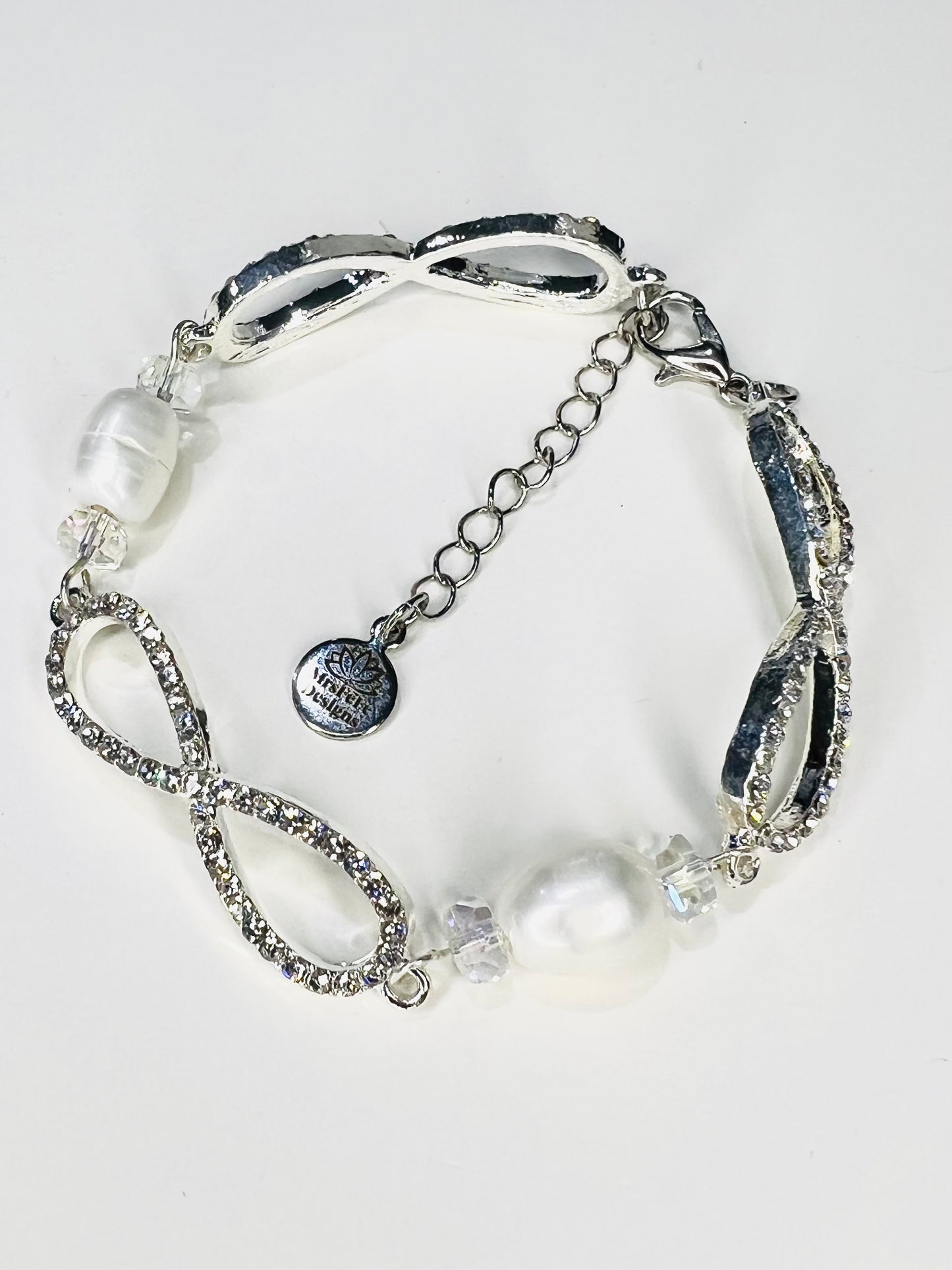 Fresh Water Pearl and Crystal Bracelet