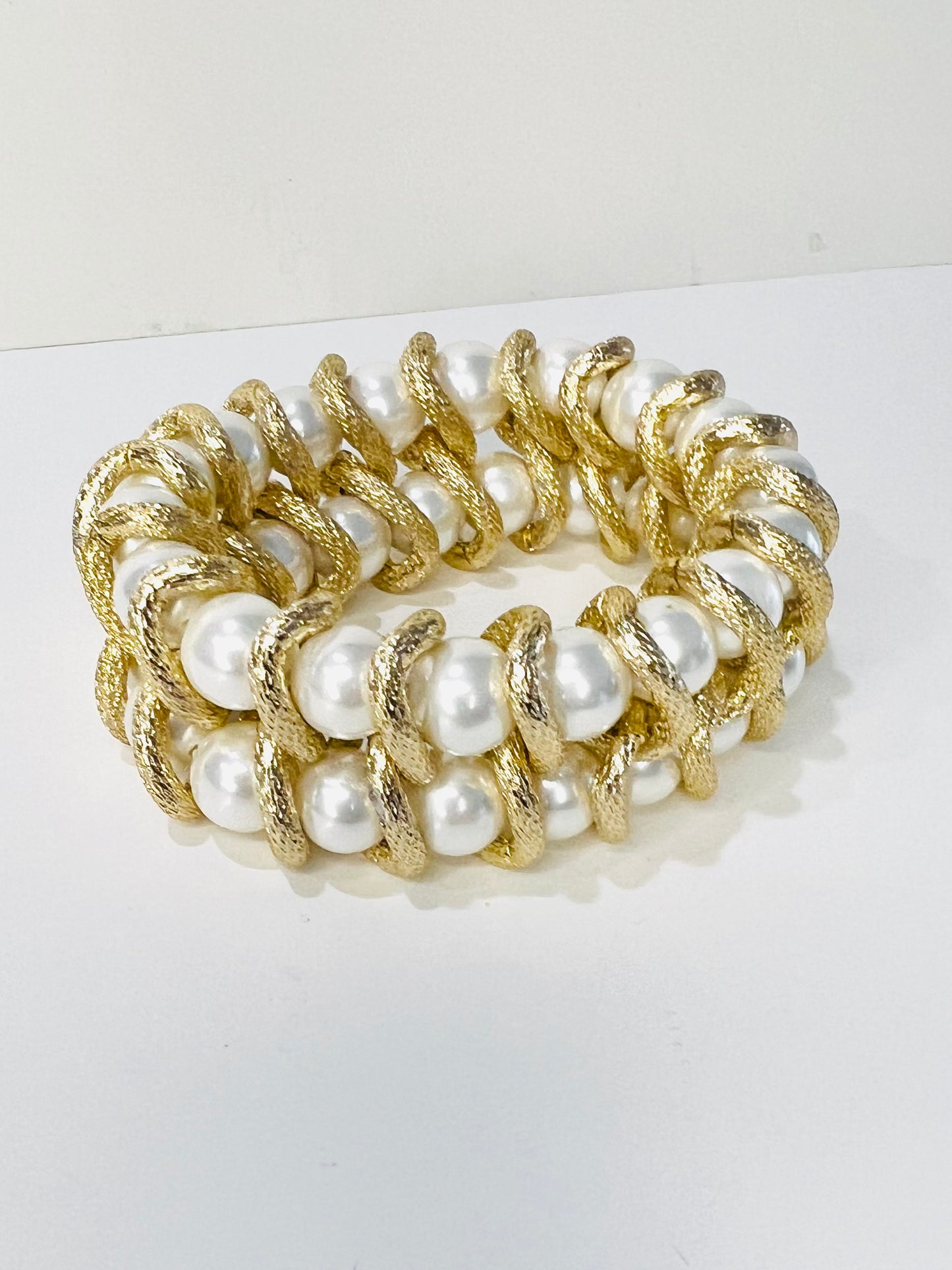 Pearl and Gold Bracelet