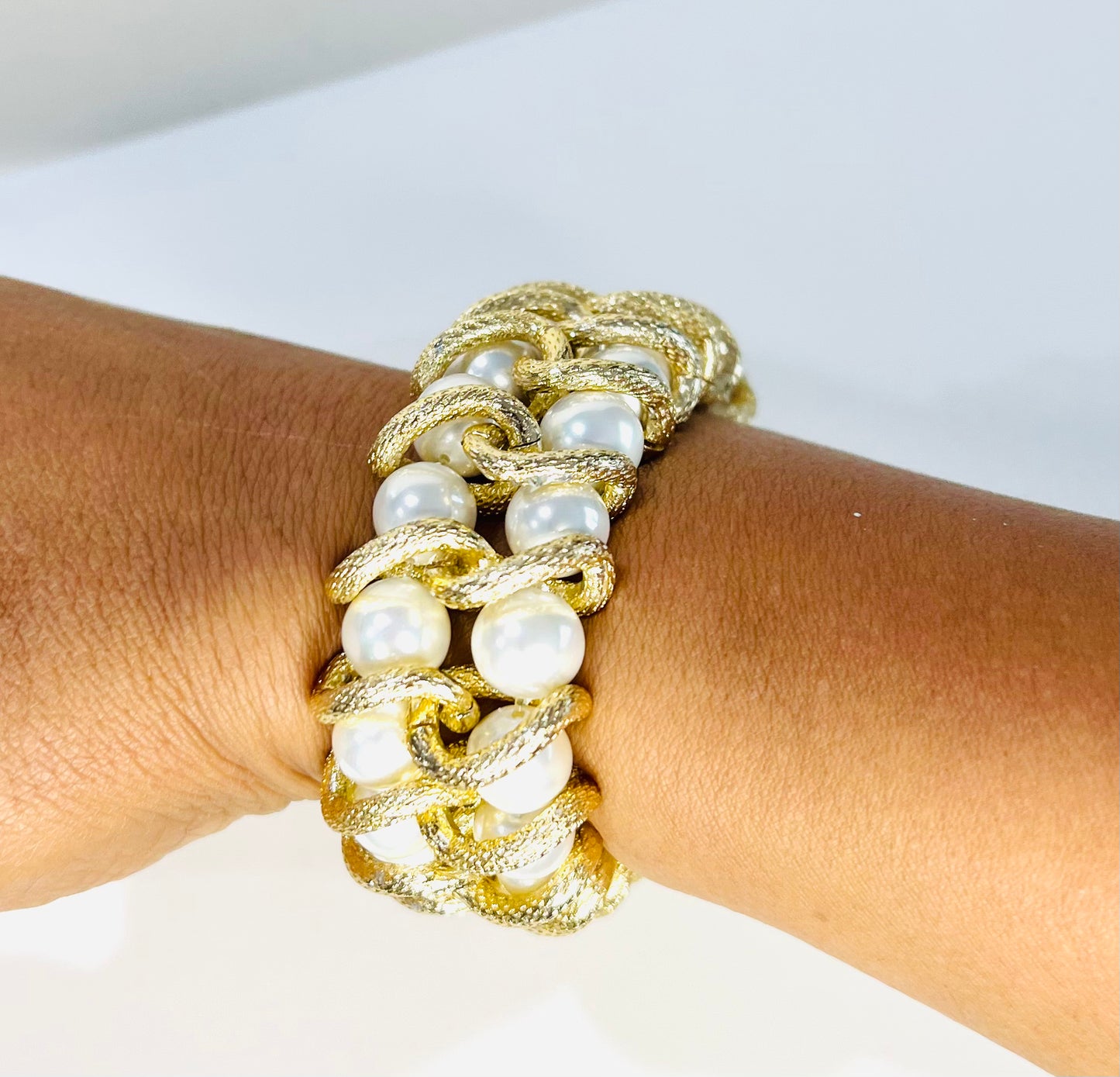 Pearl and Gold Bracelet