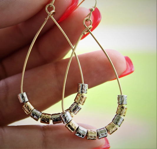 Tri-color oval hoop earrings