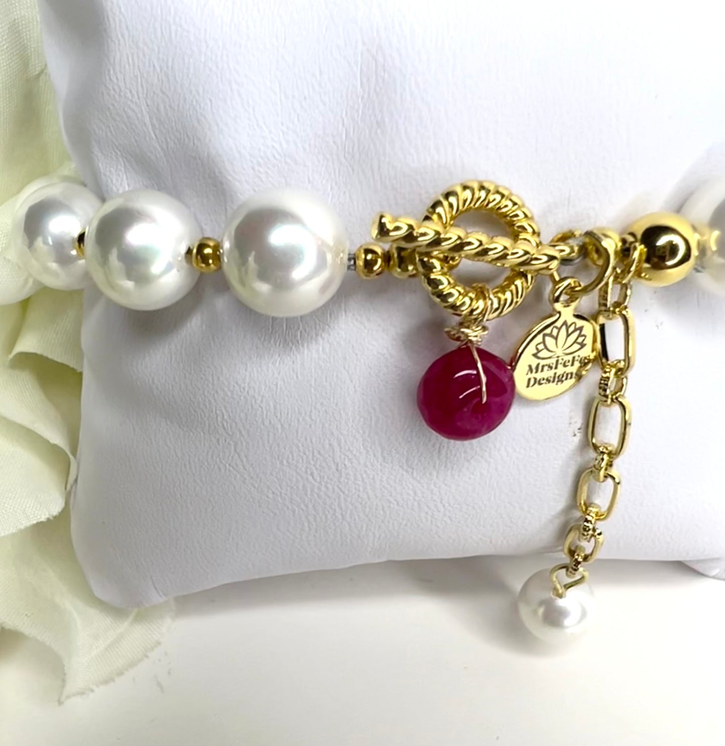 Pearl and Pink Jade Bracelet